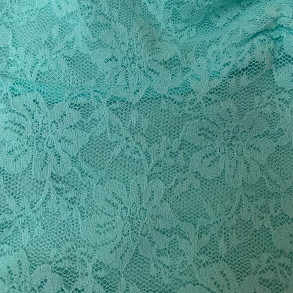 Lace Crop Tops - Picture 2 of 6